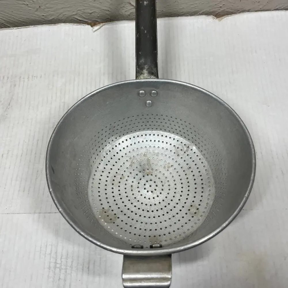 Aluminum‎ Utility Strainer With Handle & Hook
